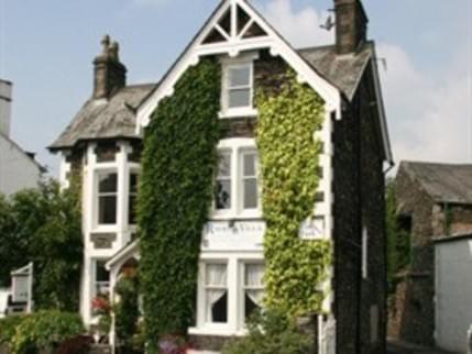 RAYRIGG VILLA GUESTHOUSE BOWNESS ON WINDERMERE WINDERMERE