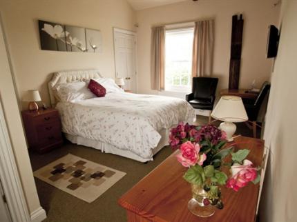 ELM LODGE ASHFORD BOWDLER LUDLOW