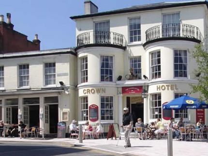 CROWN HOTEL BINSTEAD RYDE