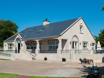 CAUSEWAY LODGE BUSHMILLS