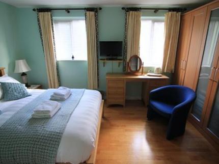 DIANAS BED AND BREAKFAST BOTLEY OXFORD