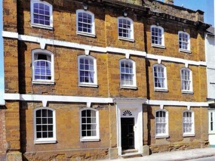 HIGHCROFT HOUSE ABTHORPE TOWCESTER