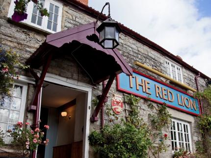 RED LION WEST PENNARD BALTONSBOROUGH WEST PENNARD