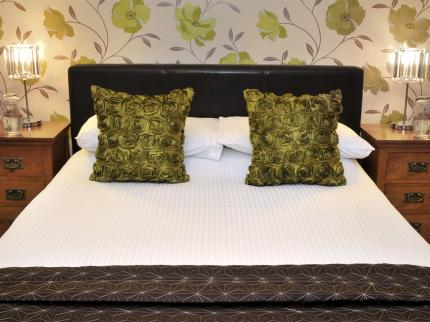 NUMBER 46 ROOMS AND APARTMENTS HASTINGS