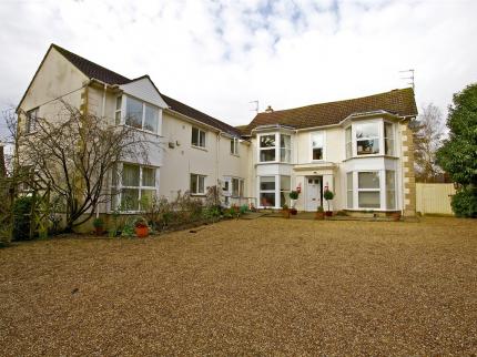 ALABARE HOUSE LAVERSTOCK SALISBURY