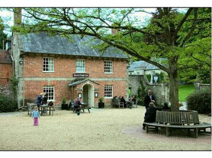 SPREAD EAGLE INN BARROW STREET STOURTON