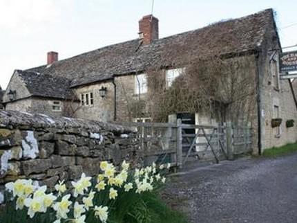 HARE AND HOUNDS ALDSWORTH CIRENCESTER