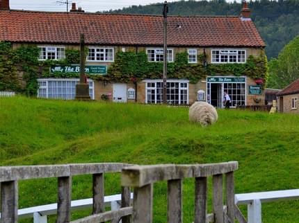 BARN GUEST HOUSE TEA ROOMS AMPLEFORTH YORK