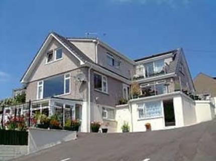 BACCHUS ROOMS WITH A VIEW BELOWDA MEVAGISSEY