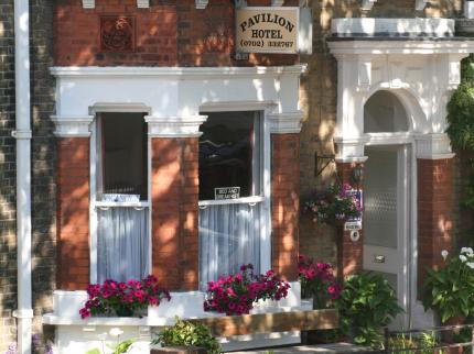 PAVILION HOTEL PRITTLEWELL WESTCLIFF ON SEA