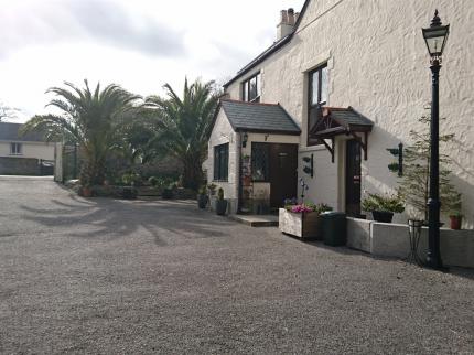 CEDARS B B BRIDGE ST DAY