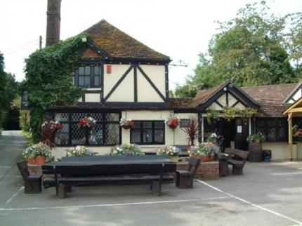 YE OLDE RED LION ASHMANSWORTH CHIEVELEY