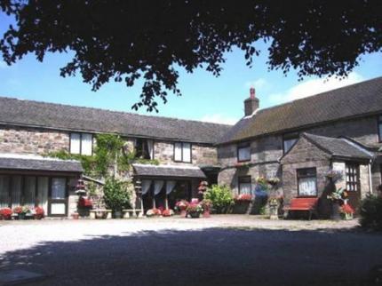 SHAWGATE FARM GUEST HOUSE ALTON FOXT