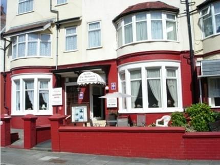 MACKINTOSH GUEST ACCOMMODATION BLACKPOOL