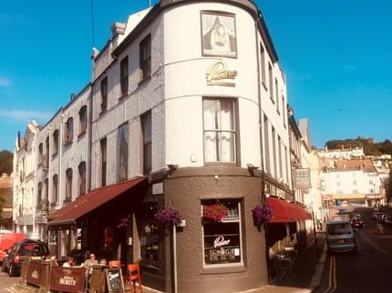 TOWN HOUSE ROOMS HASTINGS