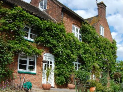 OLD IVY HOUSE BARLESTONE CONGERSTONE