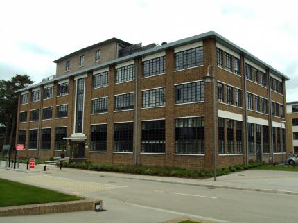 Farnborough - Wallis Square&nbsp;| Cove&nbsp;| Farnborough&nbsp;| 