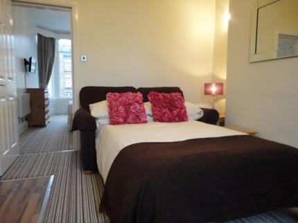 45 SQUARE HOLIDAY APARTMENTS EAST AYTON SCARBOROUGH