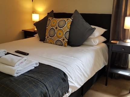 CROWN INN BWLCH Y SARNAU RHAYADER