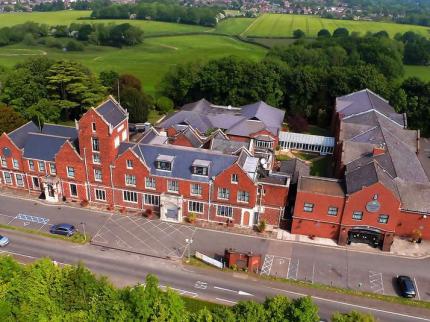 HOGS BACK HOTEL AND SPA BATTS CORNER FARNHAM