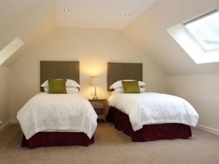 INN AT Y NOT ACHINA THURSO