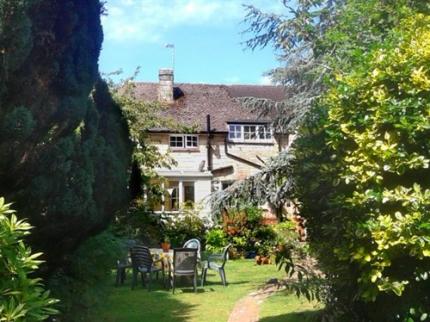 24 WARD AVENUE COWES