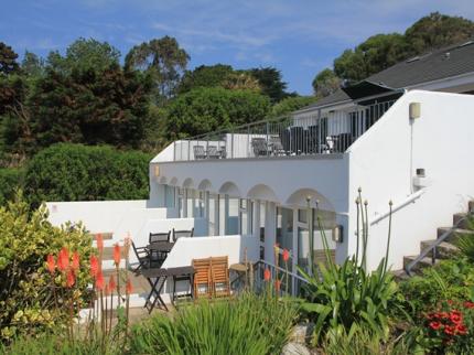 FALMOUTH BEACH SELF CATERING BRILL FALMOUTH