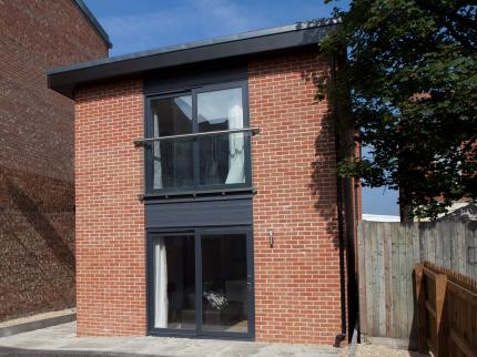 SARACENS COURTYARD APARTMENTS CHELTENHAM