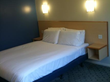 METRO INNS HUDDERSFIELD MIRFIELD HUDDERSFIELD