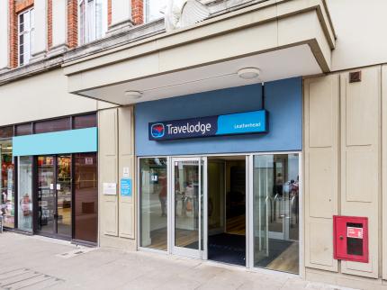TRAVELODGE LEATHERHEAD GIVONS GROVE LEATHERHEAD