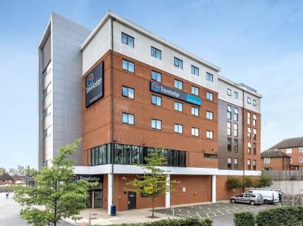 TRAVELODGE NEWCASTLE UNDER LYME CENTRAL BALDWINS GATE NEWCASTLE UNDER LYME
