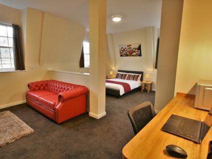 CENTRAL HOTEL GLOUCESTER BY ROOMSBOOKED GLOUCESTER