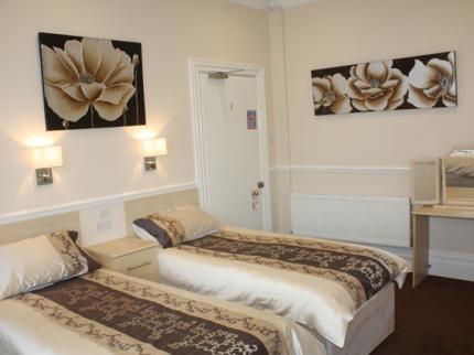 GASCONY HOTEL ALCOMBE MINEHEAD