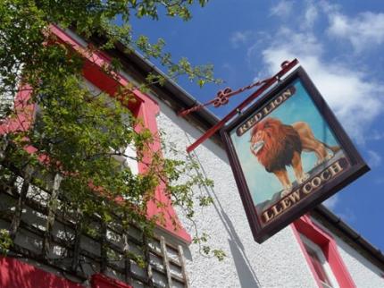 RED LION HOTEL CAPEL BETWS LLEUCU PONTRHYDFENDIGAID