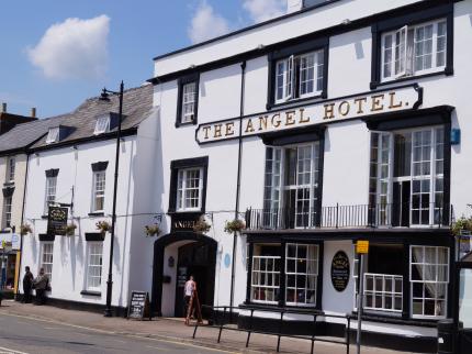 ANGEL HOTEL BERRY HILL COLEFORD