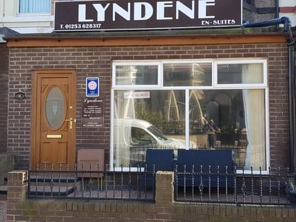 LYNDENE GUEST HOUSE BLACKPOOL