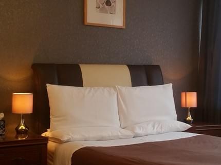 MARTEL GUEST HOUSE BRENT CROSS LONDON