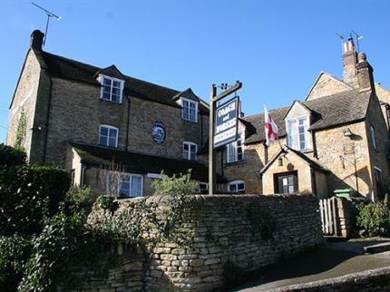 COACH AND HORSES INN ADLESTROP MORETON IN MARSH
