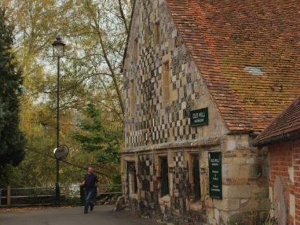 OLD MILL BURCOMBE SALISBURY