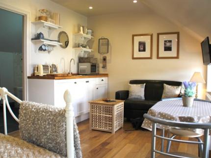 QUEENS ASHFORD BOWDLER LUDLOW