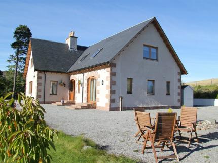 THISTLE DHU BED BREAKFAST AUCHBRECK GLENLIVET