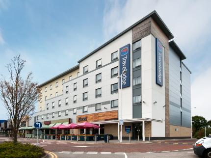 TRAVELODGE CHESHIRE OAKS CHESHIRE