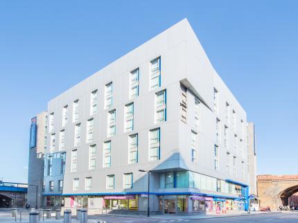 TRAVELODGE LONDON CENTRAL SOUTHWARK BERMONDSEY LONDON