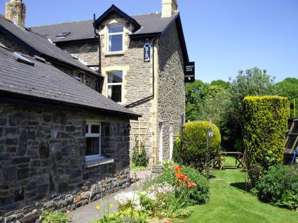 BRONWYE GUEST HOUSE ABERDUHONW BUILTH WELLS