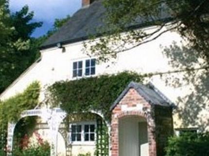 Heathcote House&nbsp;| Almer&nbsp;| Dorchester&nbsp;| 