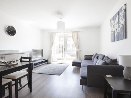 CAMPBELL PARK CITY STAY APARTMENTS MILTON KEYNES