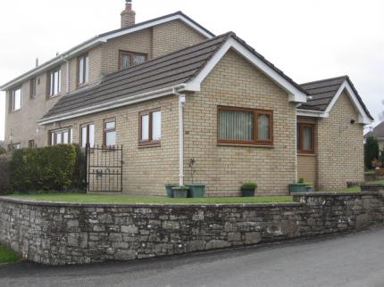 CAE Y RHEDYN ANNEXE COED YR YNYS LLANGYNIDR