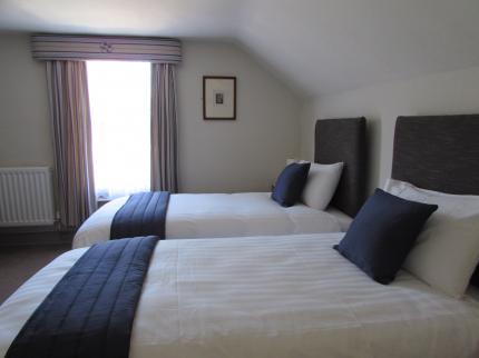 CLAREMONT KIRKBY ON BAIN LINCS