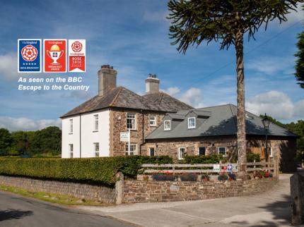 POOLE FARM ALTARNUN LAUNCESTON