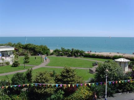 BREAKERS GUEST HOUSE HAMPDEN PARK EASTBOURNE